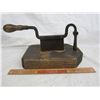 Image 2 : Antique Tobacco Cutter
