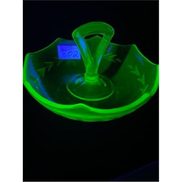 1920-1930s Elegant Glass Uranium Predepression