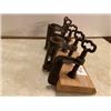 Image 3 : Vintage Cast Iron C-Clamps 5