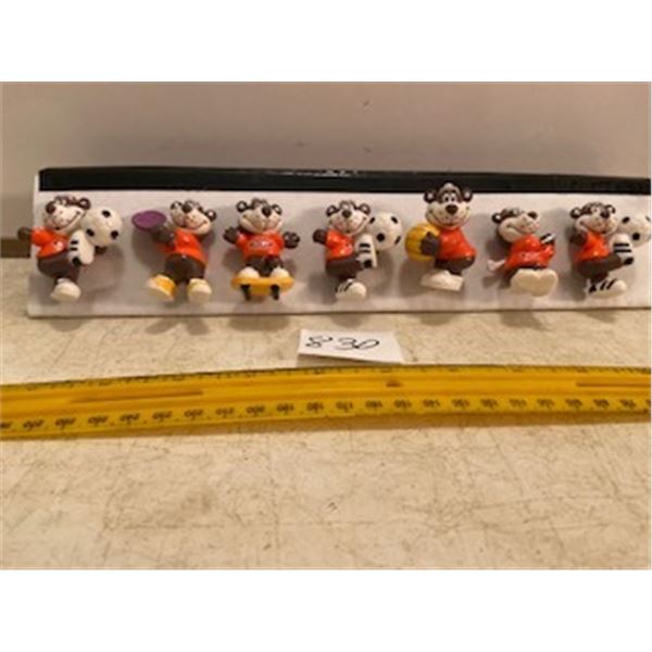 7 Asst. A&W Sport Figures