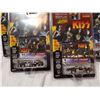 Image 4 : 5 Johnny Lightning KISS cars with card