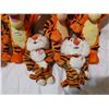 Image 4 : 4 Mechanical 12" tiggers & 2 Esso tigers stuffed toys