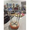 Image 4 : Orange retro stool