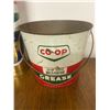 Image 3 : 3 Coop Tins - 1 10lb Grease Pail and 2 1Qt. Oil Tins