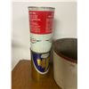 Image 4 : 3 Coop Tins - 1 10lb Grease Pail and 2 1Qt. Oil Tins
