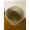 Image 4 : 3 Gallon Medalta Potteries Stoneware Crock *NO CHIPS OR CRACKS*