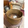 Image 2 : Round Wooden Pail With Handle 9" Wide 5" High