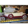 Image 1 : Tin Booze Holding Car