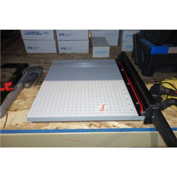 Paper Cutter