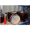 Image 2 : Drum Set
