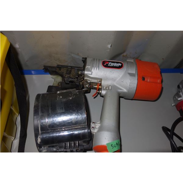 Roofing Nailer