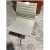 Image 2 : HERMAN MILLER EAMES GREY SIDE SWIVEL CHAIR