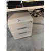 Image 2 : STEELCASE WHITE 2 DRAWER MOBILE PEDESTAL