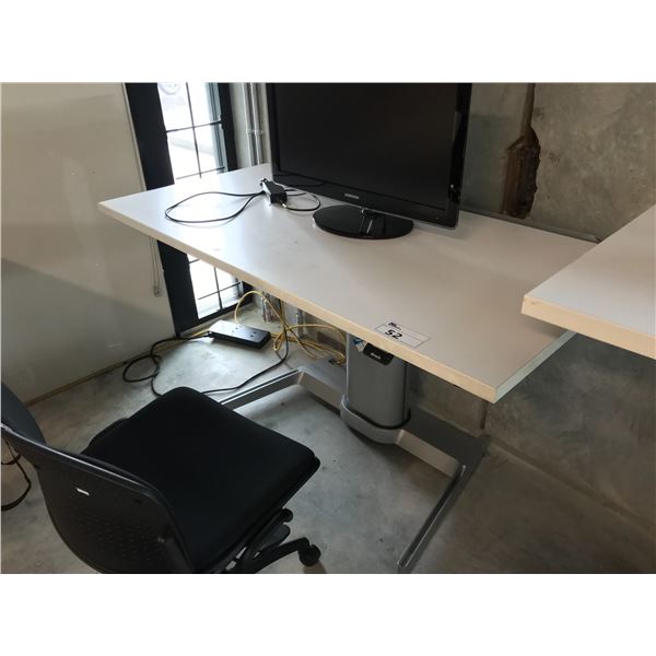 STEELCASE AIR TOUCH WHITE 5' MANUAL ADJUSTMENT SIT/STAND PROGRAMMERS TABLE