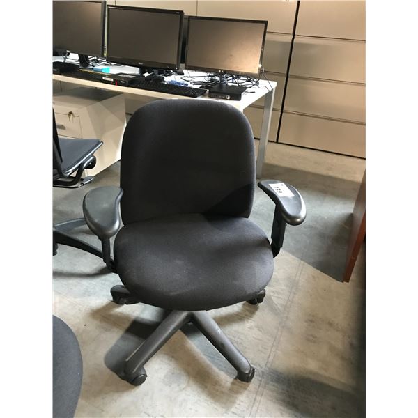 BLACK FULLY ADJUSTABLE MID BACK TASK CHAIR