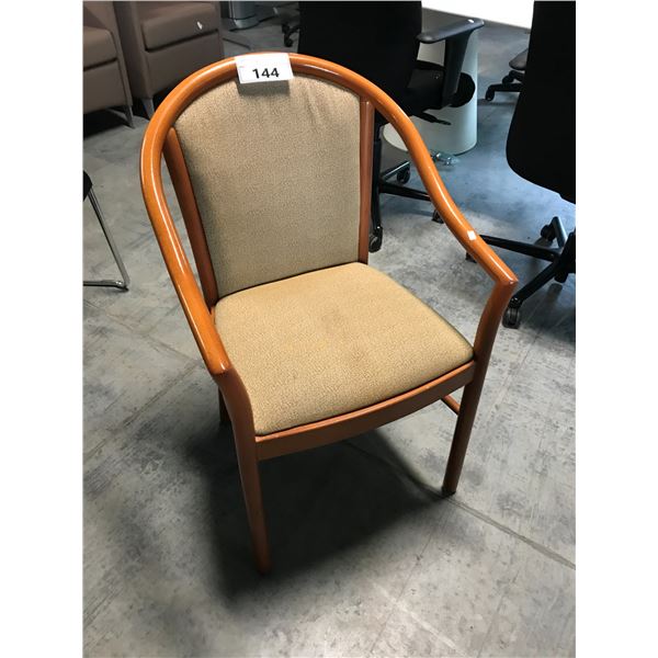 SMED TAN LIGHT CHERRY GRAIN CLIENT CHAIR