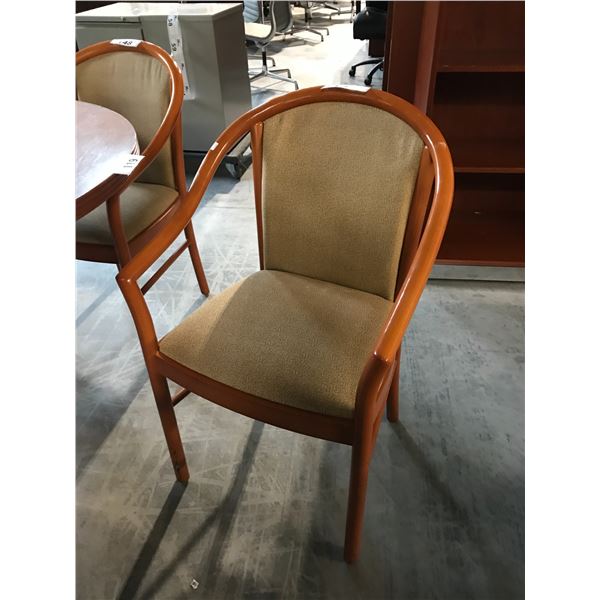 SMED TAN LIGHT CHERRY GRAIN CLIENT CHAIR