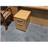 Image 2 : MAPLE 7' X 3' SINGLE PEDESTAL EXECUTIVE DESK