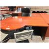 Image 2 : SMED CHERRY 6' X 6' P-TOP L-SHAPE EXECUTIVE DESK