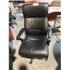 Image 2 : KEILHAUER DANFORTH BLACK LEATHER HI-BACK EXECUTIVE CHAIR