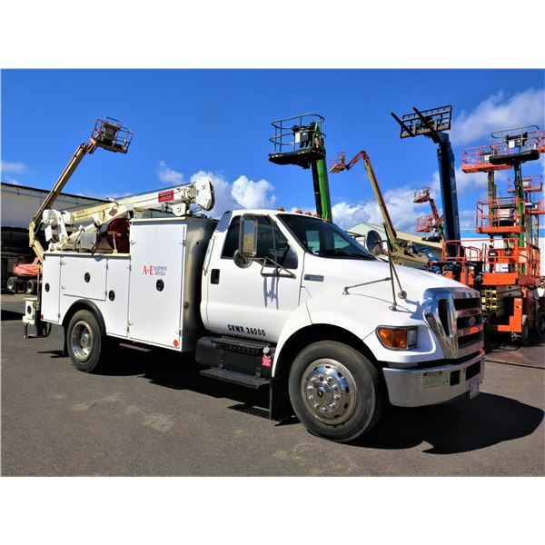 2005 Ford Service Truck (Starts & Runs- See Video)
