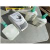 Image 1 : Soap dispenser and soap