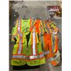 Image 1 : 5 safety vests