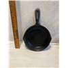 Image 1 : Cast iron small frying pan