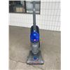 Image 1 : Hoover wind tunnel vacuum