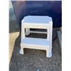 Image 1 : Step stool