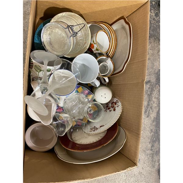 Assorted dishware