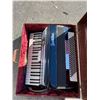 Image 2 : Accordian