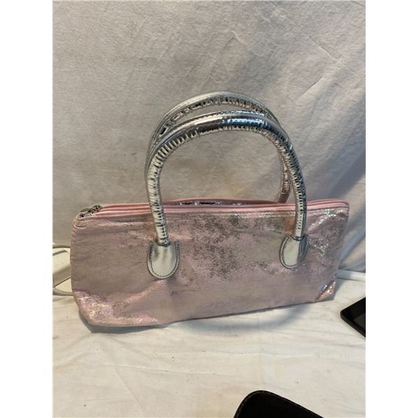 Handbag insulated