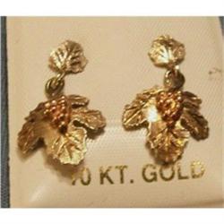 Black Hills Gold 10kt Oak Leaf Dangle Earrings #2183431