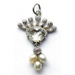 Crown-shaped Diamond and Pearl Pendant #2239175