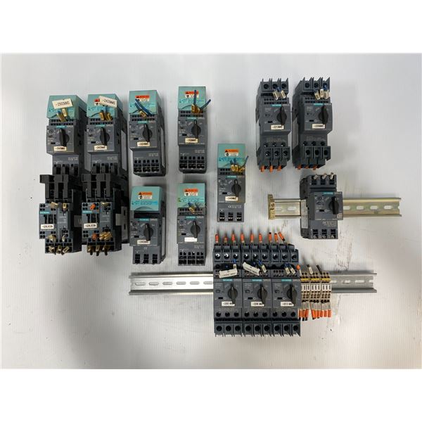 Lot Of (11) Siemens Electrical Items