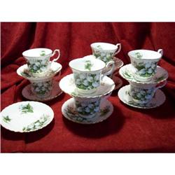 Royal Albert Trillium Pattern Tea Set  #2224753