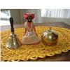 Image 1 : Three Dinner Bells #2237102