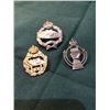 Image 1 : Pins/Medals--3