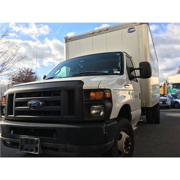 * 2011 FORD E-450 SUPERDUTY, 2DR CARGO VAN, WHITE, VIN#1FDXE4FS5BDA43210