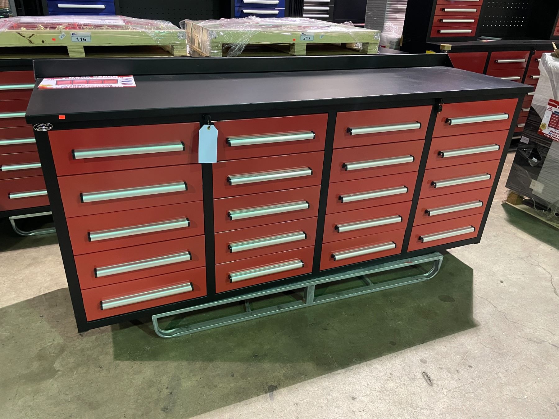 RED STEELMAN 20 DRAWER WORK BENCH H36