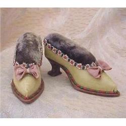 Pair of vintage stick pin holders in shoe form #2223740