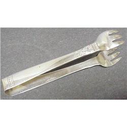 BEAUTIFUL SILVER PLATED SUGAR TONGS #2240439