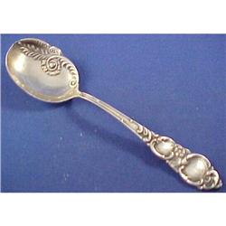 Lunt NAVARRE Sterling silver SUGAR SPOON #2240780