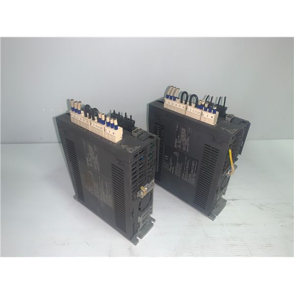 (2) Mitsubishi MR-J3-70B AC Servo