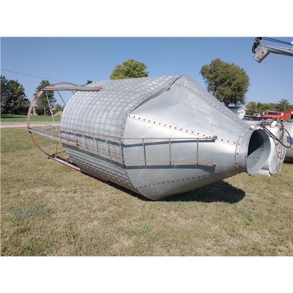 400 bushel Tear drop grain bin