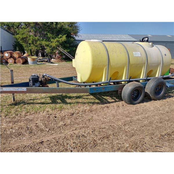 1000 Gal Nurse yellow tank on trailer