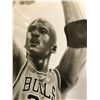 Image 2 : 1/1MICHEAL JORDAN ORIGINAL ART SIGNED BY ARTIS TIN GLASS