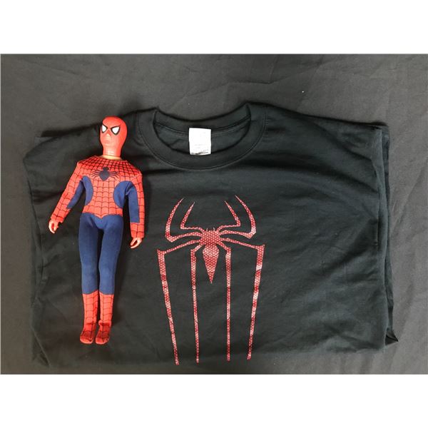 1977 MEGO SPIDERMAN AND T SHIRT LOT