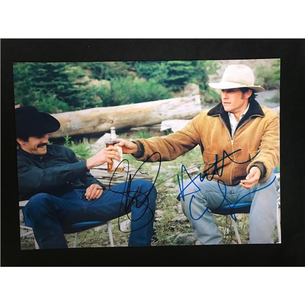 JAKE GYLLENHAAL AND HEATH LEGER SIGNED BROKE BACK MOUNTAIN 8 X 10 (RA COA)